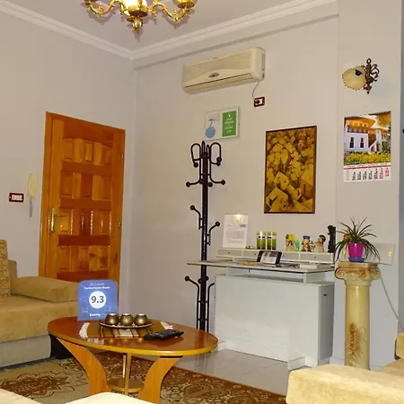 Shoshi Apartment