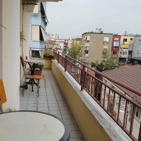Shoshi Apartment *
